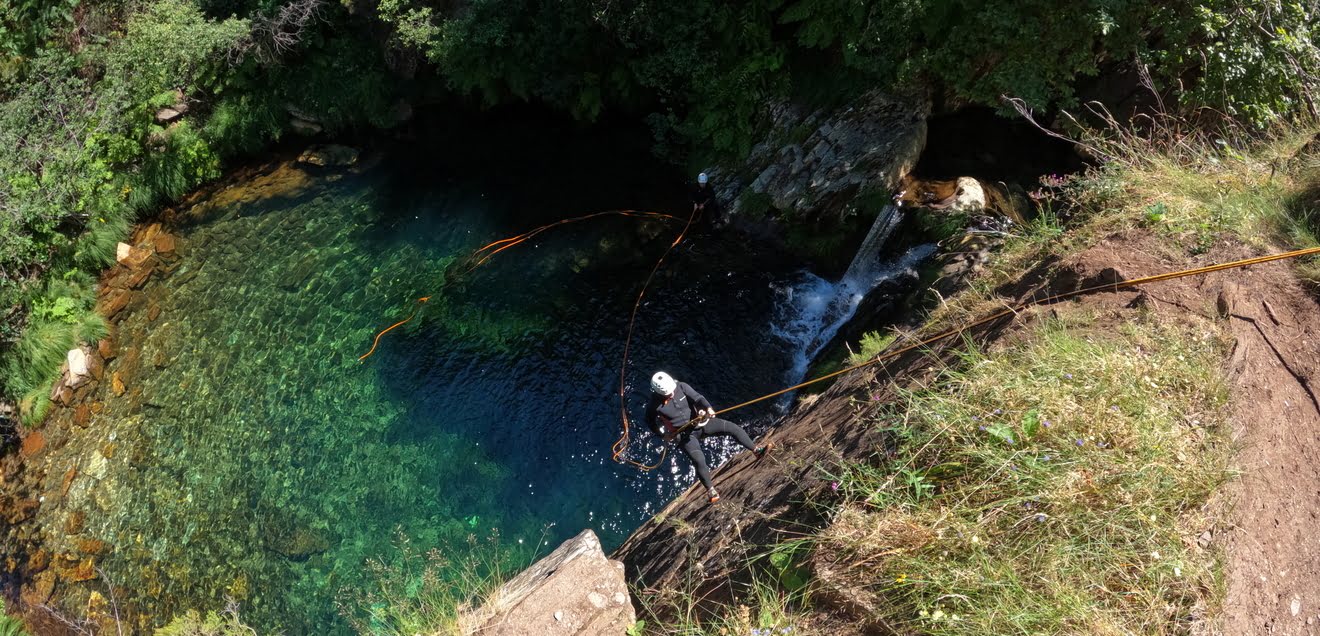 Imagem4 = /canyoning-003.jpg